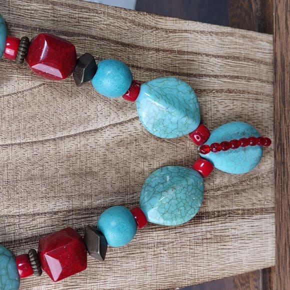 Turquoise/Red Necklace and Bracelet Set - Picture 2 of 13